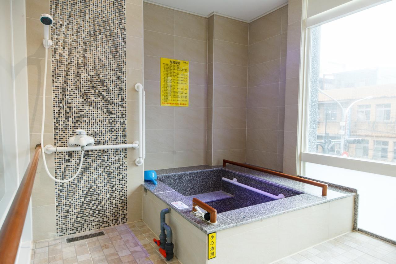 וואנלי Da Pu Hotspring Hotel מראה חיצוני תמונה